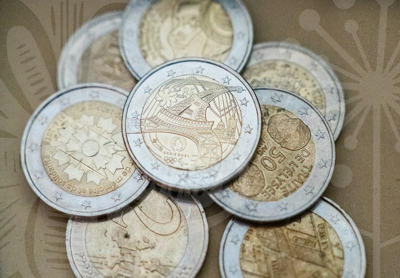 50대여자가방브랜드 선택할 때 명품보다 실용성을 먼저 따져야 하는 진짜 이유